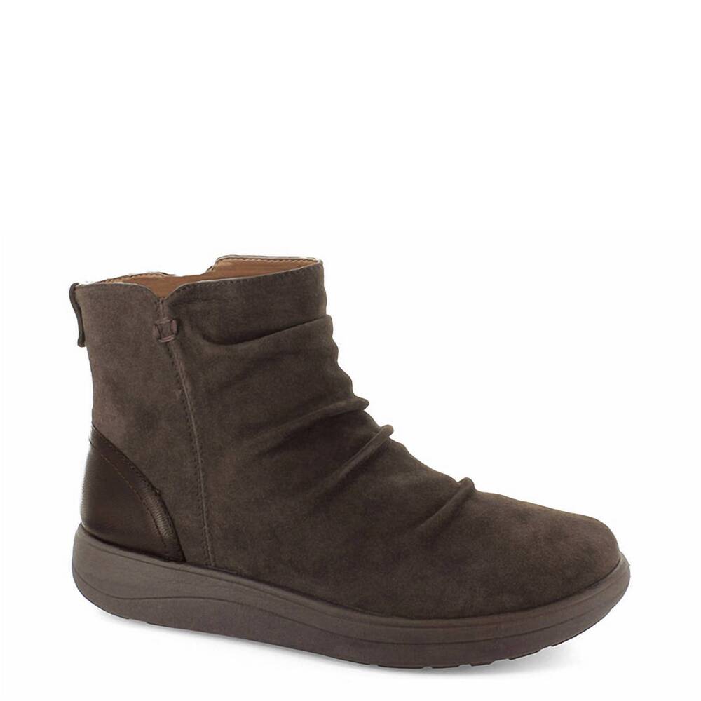 NEW STRIVE women's tempo boots in chocolate